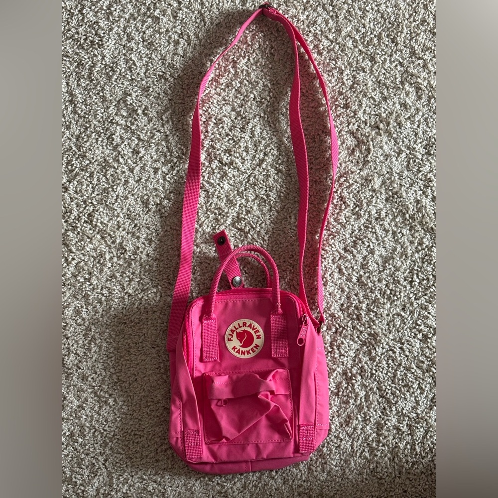 Fjalleraven Kanken Pink Bag